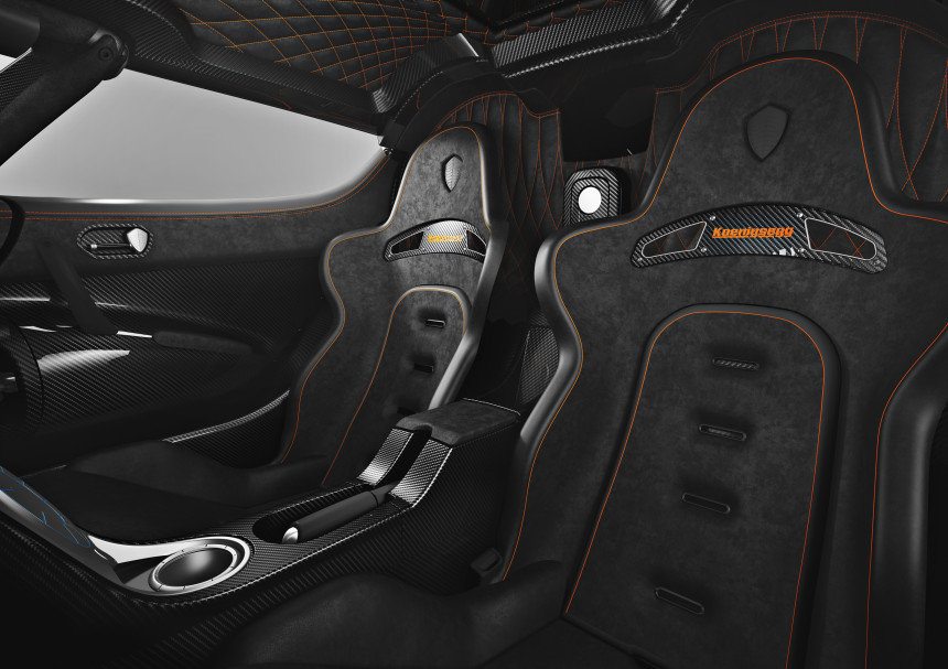Koenigsegg_One1_Interior_01-860x607