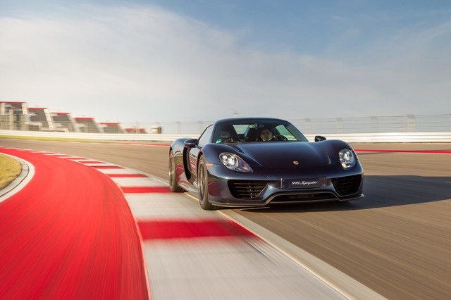 Porsche 918 at the Circuit of the Americas