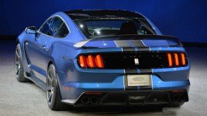 Rear end photo of the Ford GT350R