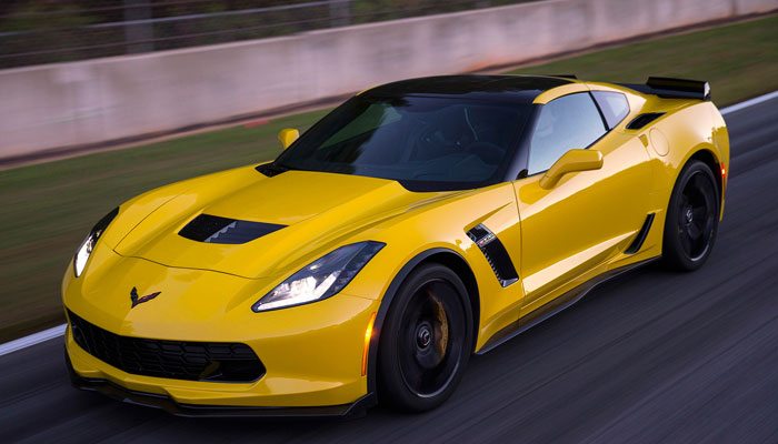 Drive a Corvette Z06 on a racetrack with Xtreme Xperience