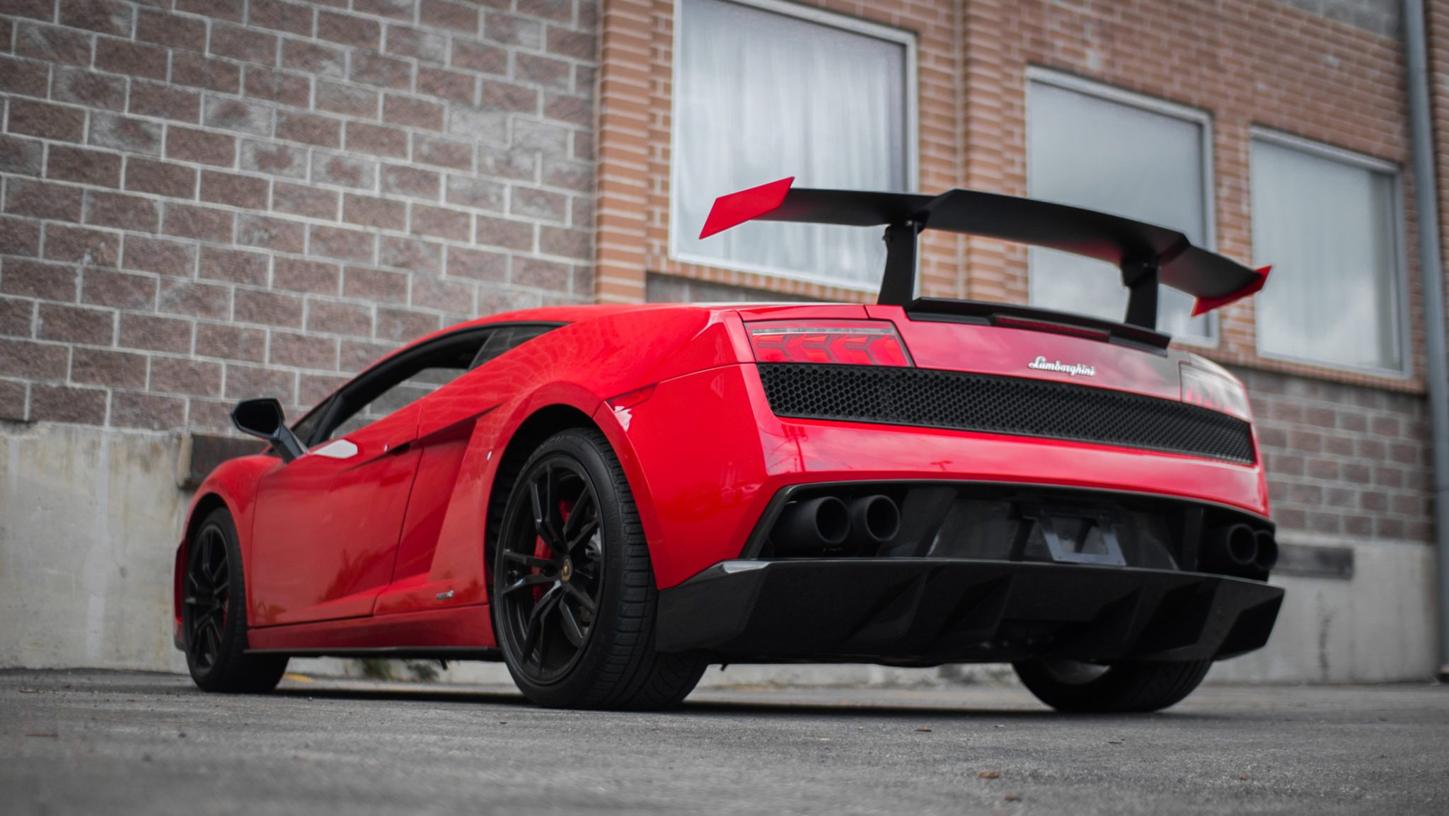 Image xtreme xperience super trofeo stradale exterior rear